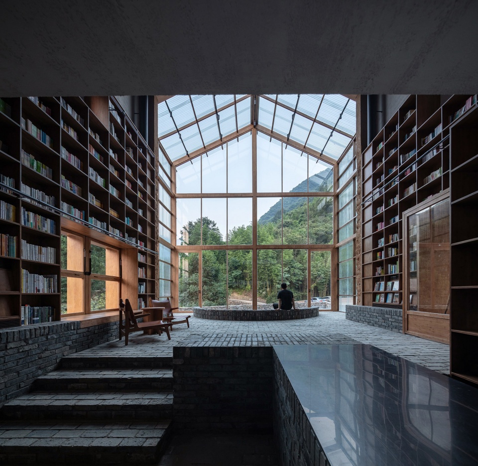 009-capsule-hotel-and-bookstore-in-village-qinglongwu-china-by-atelier-taoc-960x936.jpg