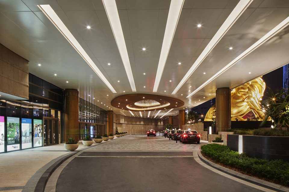 002-MGM-Cotai-Interiors-by-Rockwell-Group-960x640.jpg