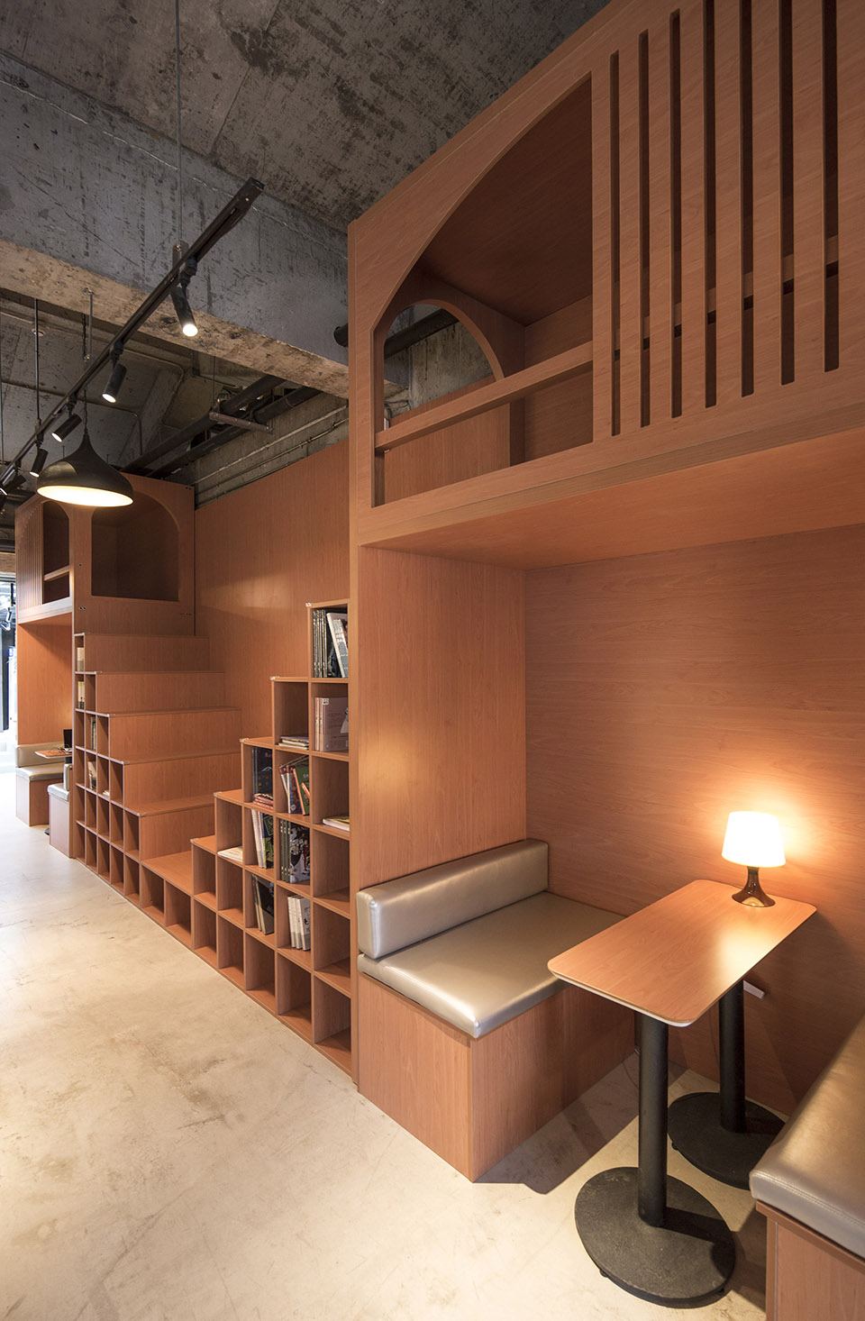 26-bookstore-in-the-courtyard-ireading-cultural-space-china-by-hypersity-architects.jpg