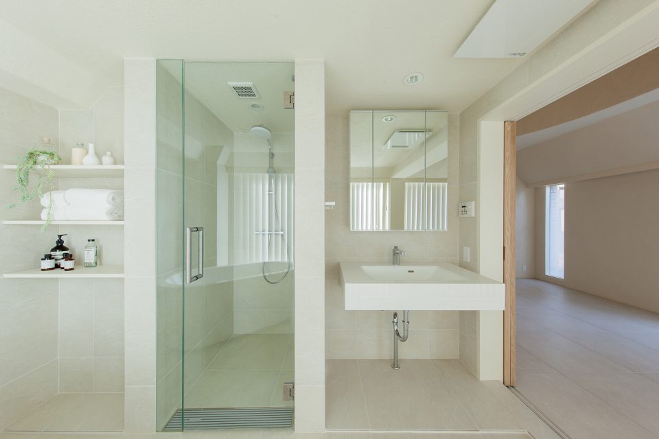 070-Shibuya-Apartment-402-by-Hiroyuki-Ogawa-Architects-Inc-960x640.jpg