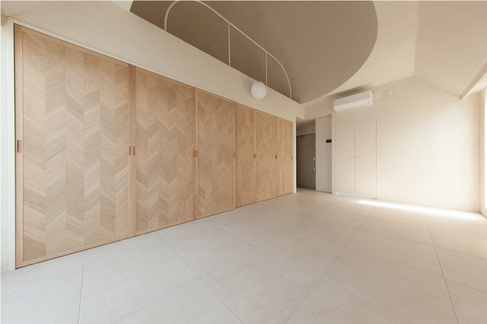 082-Shibuya-Apartment-402-by-Hiroyuki-Ogawa-Architects-Inc-1.gif